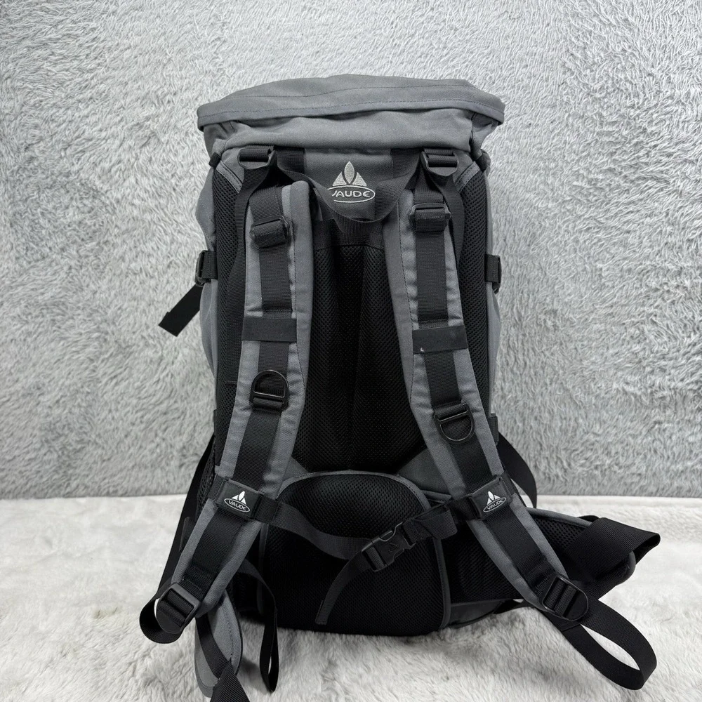 New VAUDE‎ Asymmetric 30 Back Pack Blue  Interior (Medium)